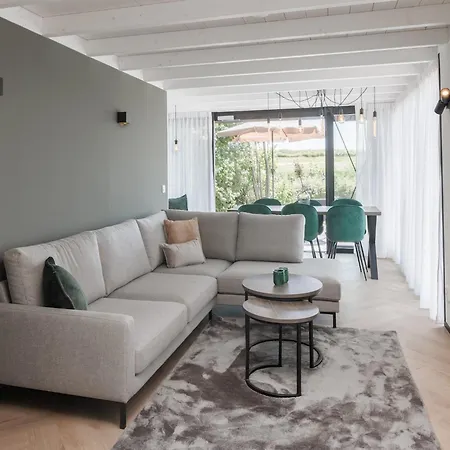 Luxurious In A Holiday Park Holiday home *
