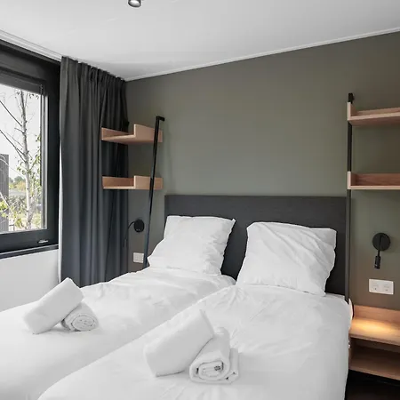 Luxurious In A Holiday Park * Zwartewaal