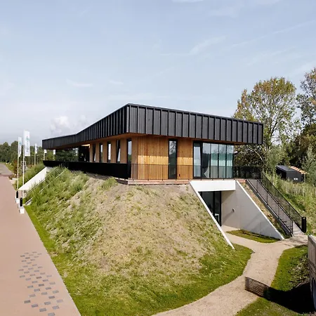 Holiday home Luxurious In A Holiday Park